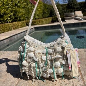 NWT Viral Seashell Beaded Bag